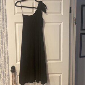 Theory black crepe size 2 dress